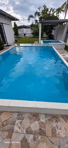 SE VENDE CASA EN GORGONA YDU