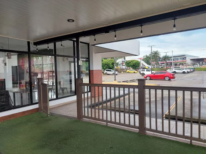 SE ALQUILA LOCAL COMERCIAL PARA RESTAURANTE PANAMÁ OESTE  ARRAIJAN 