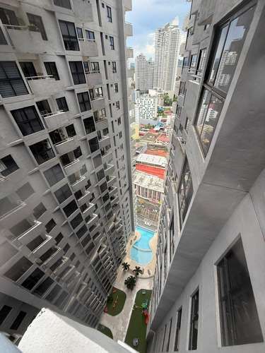 PH World Wide Plaza – Apartamento en alquiler de 1 cuarto. Tiene piscina.