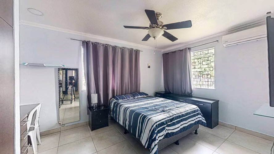 Venta de espaciosa casa con terreno y anexo - Camino Real De Betania - Imagen 12