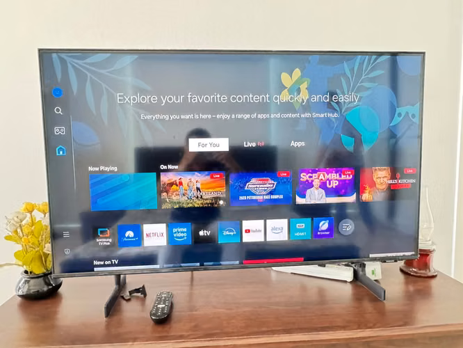Samsung Crystal UHD AU8000 43" inteligente television