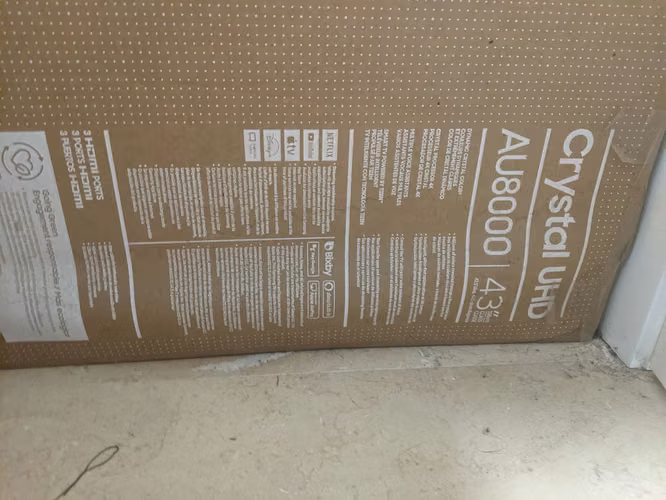 Samsung Crystal UHD AU8000 43" inteligente television