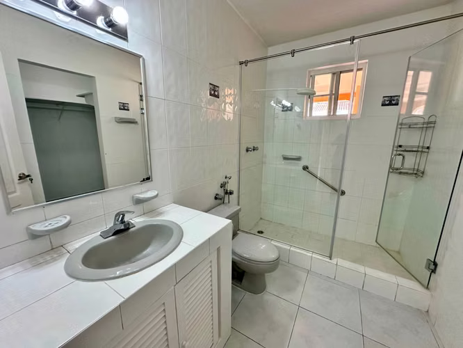 Se vende casa en perfectas condiciones, El Doral, El Bosque - Imagen 12