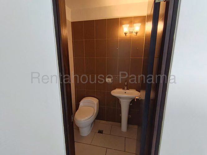 Apartamento en Venta con Excelente Ubicación y de fácil acceso en San Francisco 26*4462Mfk