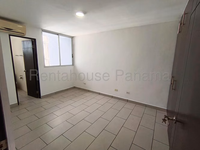 Apartamento en Venta con Excelente Ubicación y de fácil acceso en San Francisco 26*4462Mfk
