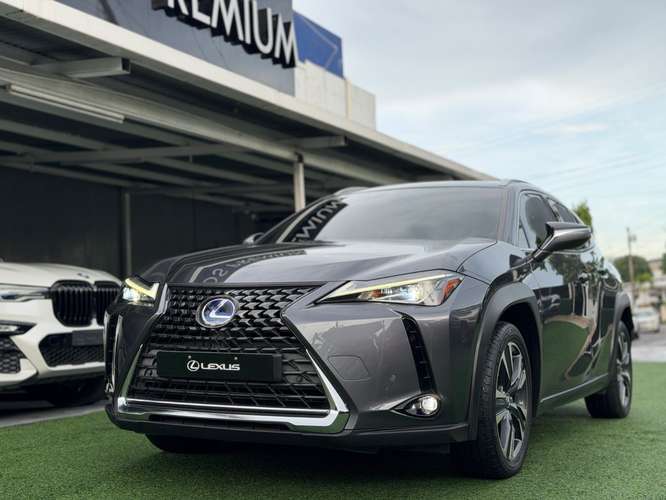 Lexus UX250h 2023