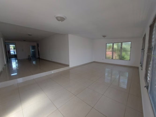 ALQUILER AMPLIO APARTAMENTO 3 RECAMARAS $900.00usd