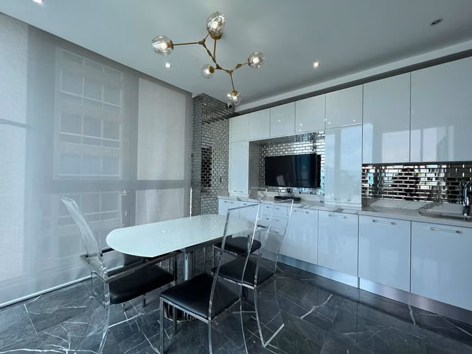 VENTA DE PENTHOUSE EN COSTA DEL ESTE (PRIMERA LINEA FRENTE AL MAR)