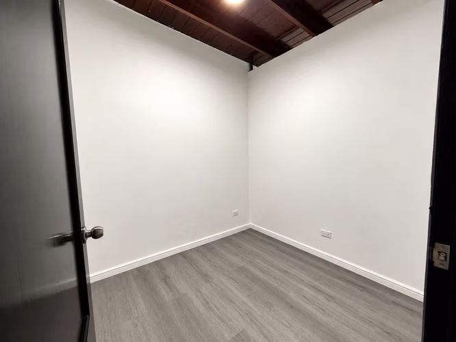 Apartamento 2 Recamaras Con Linea Blanca a pasos de la Cinta Costera - Imagen 6
