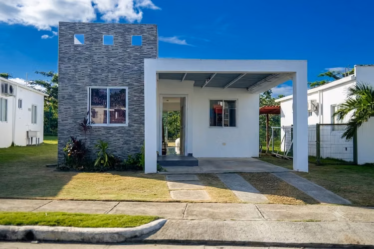 Venta de Casa a 5 minutos de Coronado