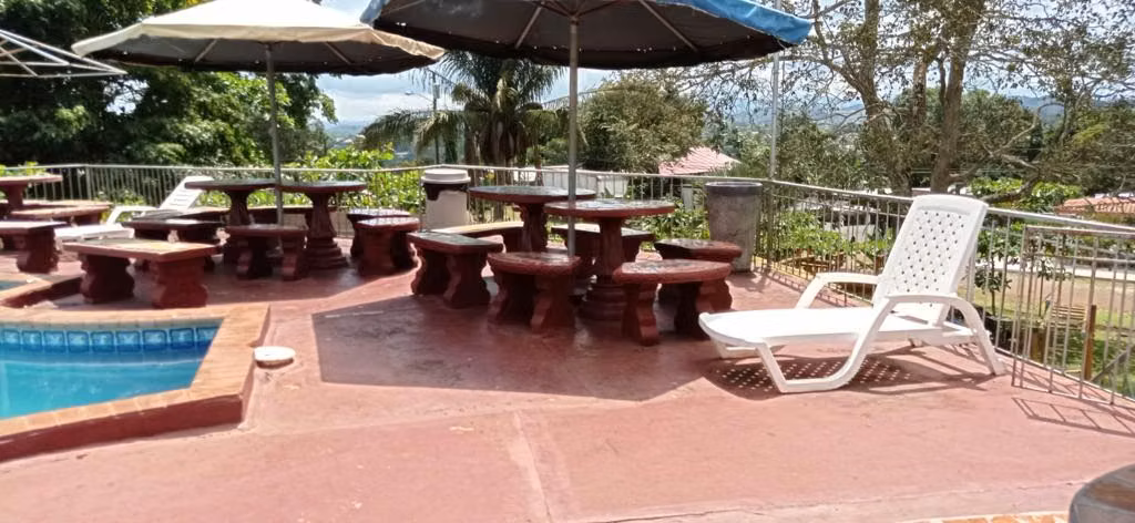 VENTA DE RESIDENCIA CON PISCINA Y 4041 MTS2 DE TERRENO EN LA CHORRERA - Imagen 3