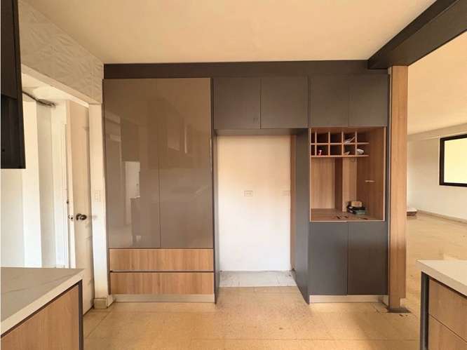 165 m² Obarrio $188,000, 3 rec, balcón, cocina y baños remodelados - Imagen 4