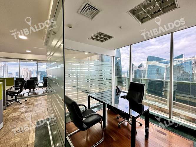 Alquiler de Amplia Oficina en el Edificio F &amp; F TOWER, Amoblada - Imagen 3