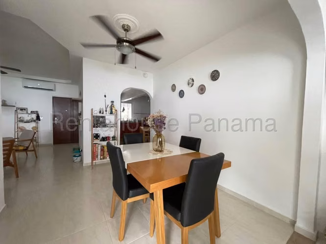 Venta de Casa Semi-amoblada en Brisas Del Golf EC - Imagen 4