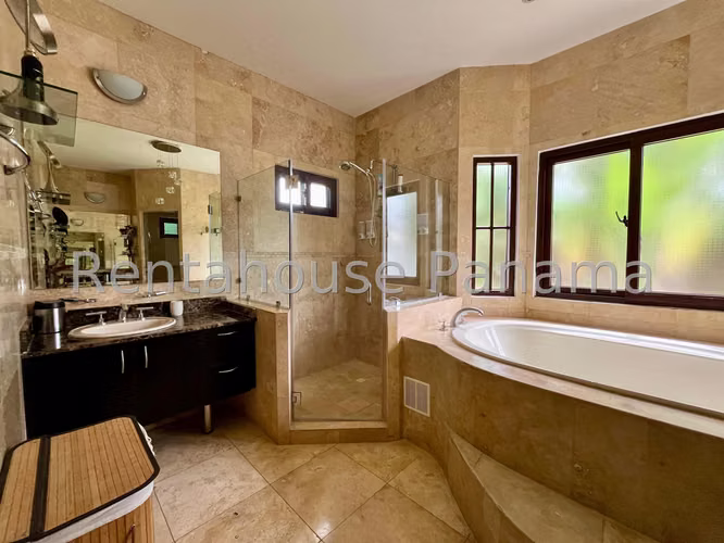 Venta de Casa en Costa Sur Sunset Coast KF