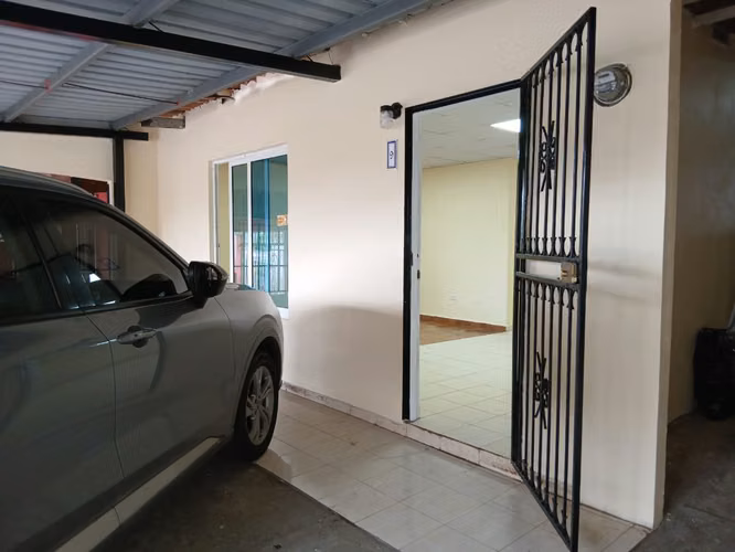 Casa en Arraijan cerca de Plaza Infinity y la estación de Metro-cerca de la principal por donde va el Metro.  - Imagen 3