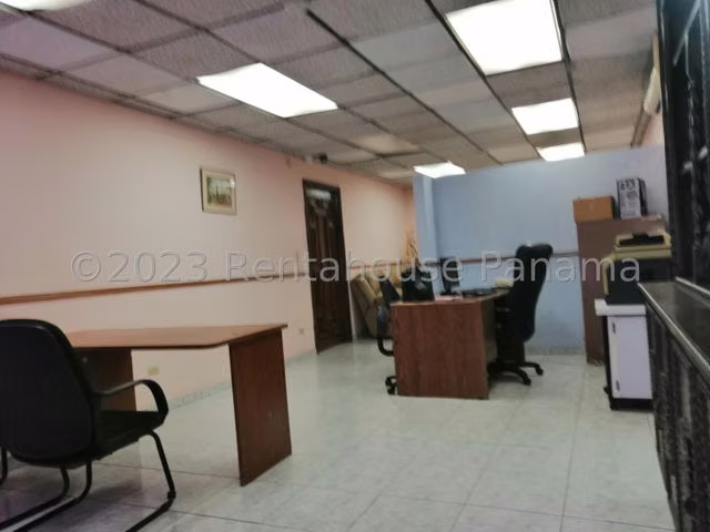 Venta de Edificio 800m2 en Obarrio, Sector Residencial y Comercial 24LGG4113