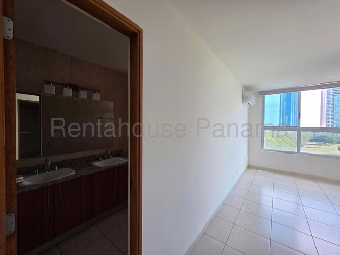 Apartamento en Alquiler Costa del Este 26LRL6983 - Imagen 14