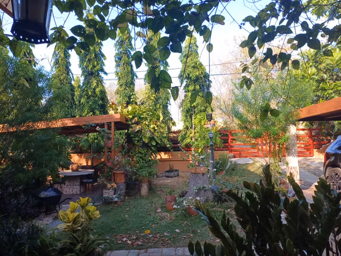 Venta de Hermosa Casa camino al Valle 