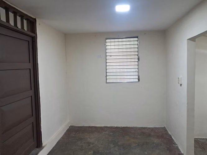 SE ALQUILA CASA CON UBICACIÓN ESTRATEGICA EN SANTIAGO