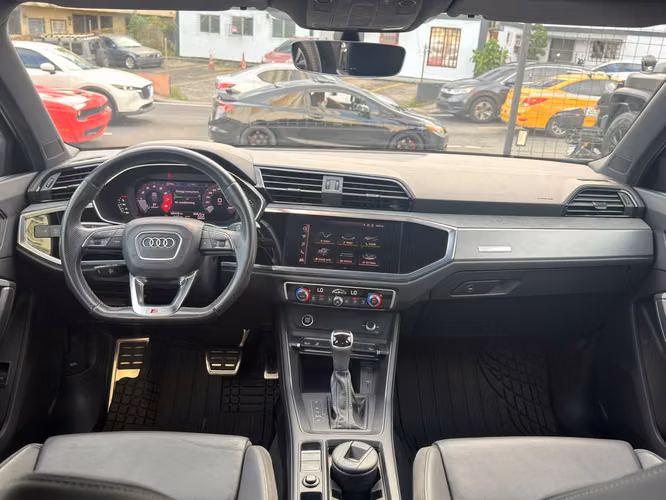 AUDI Q3 SLINE 2022