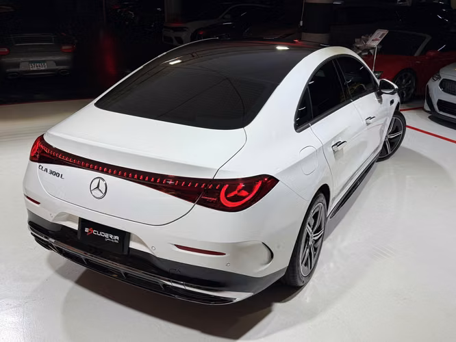 MERCEDES-BENZ CLA 300 L 2027