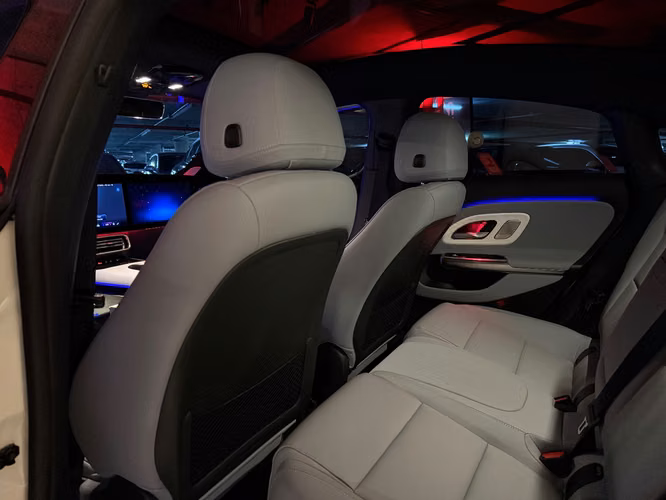 MERCEDES-BENZ CLA 300 L 2027