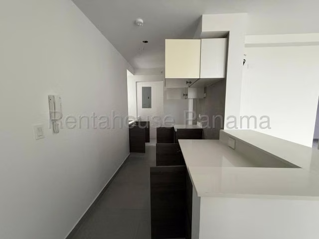 Alquiler de apartamento en PH Park Square, Carrasquilla * - Imagen 5