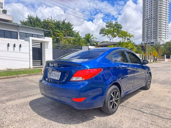 Hyundai Accent 2016 - Imagen 4