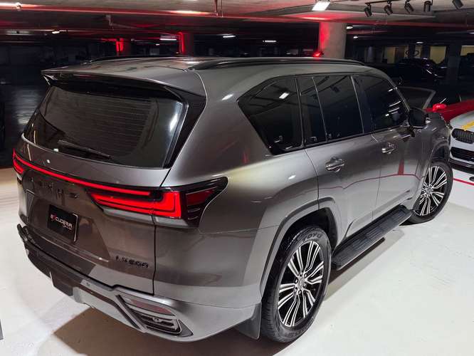 LEXUS LX 600 del 2023