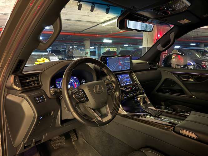 LEXUS LX 600 del 2023