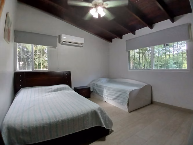 CASA AMUEBLADA EN ALQUILER EN CORONADO 