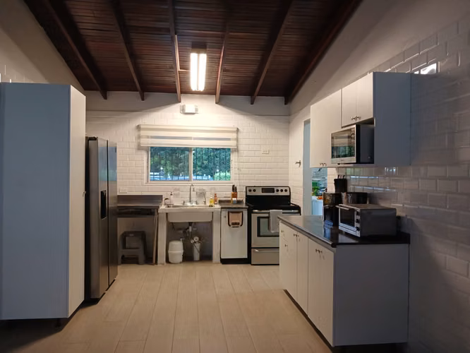 CASA AMUEBLADA EN ALQUILER EN CORONADO 