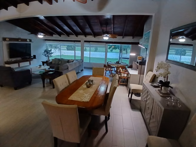 CASA AMUEBLADA EN ALQUILER EN CORONADO 