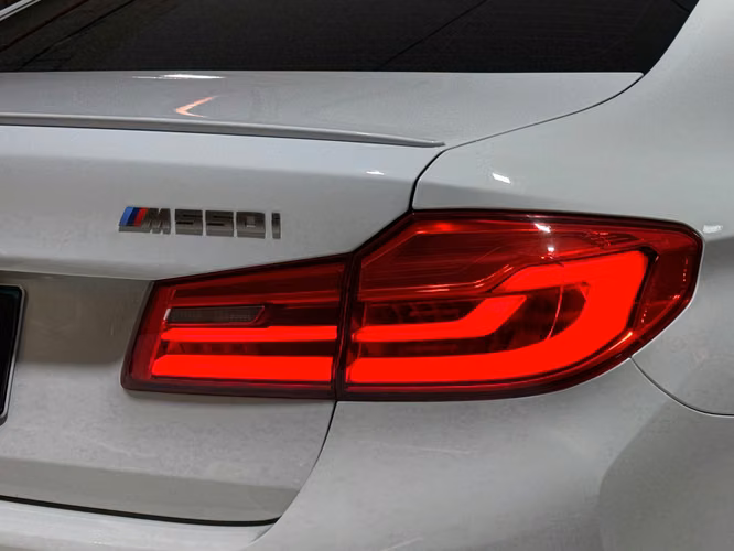 BMW M550i xDrive 2018
