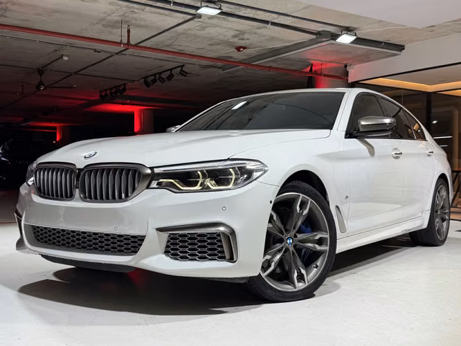BMW M550i xDrive 2018