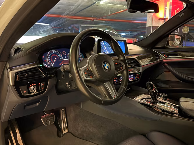 BMW M550i xDrive 2018