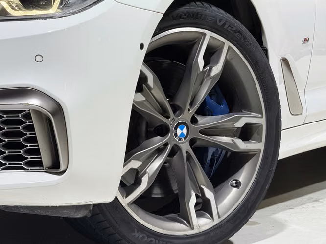 BMW M550i xDrive 2018