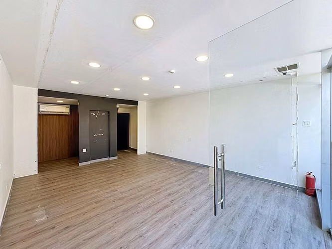 LOCAL COMERCIAL EN ALQUILER EN OBARRIO – PLAZA DEL CENTRO DE OBARRIO - BV - Imagen 5