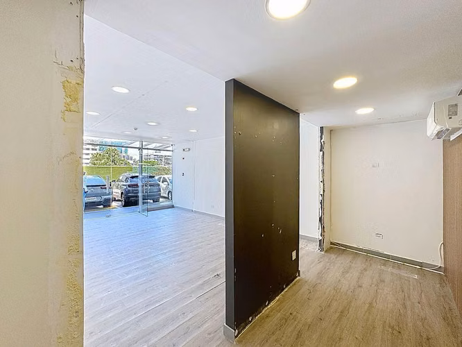 LOCAL COMERCIAL EN ALQUILER EN OBARRIO – PLAZA DEL CENTRO DE OBARRIO - BV - Imagen 2
