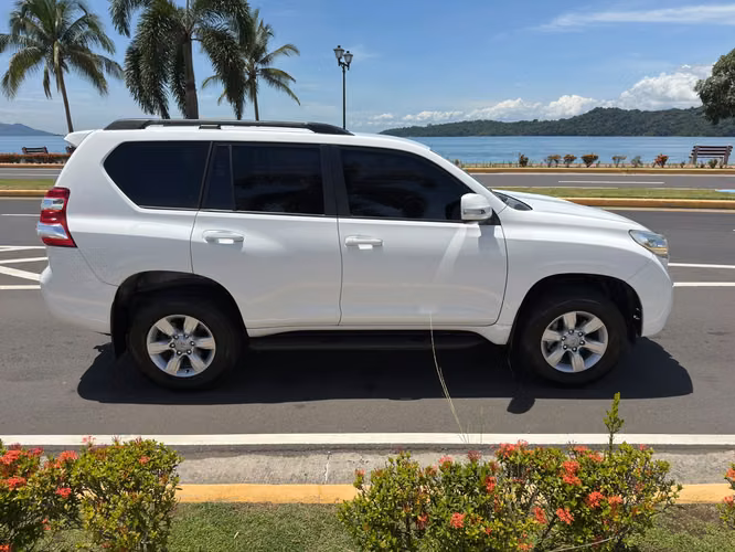 Toyota Land Cruiser Prado 2016 - Imagen 10