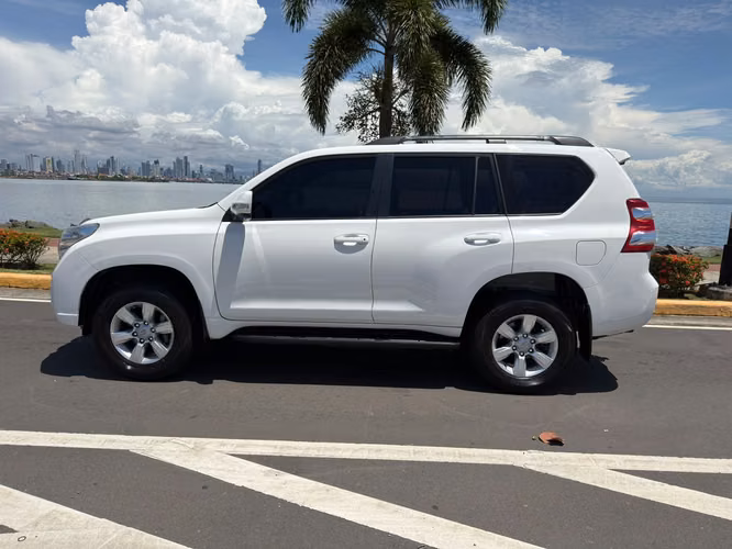 Toyota Land Cruiser Prado 2016 - Imagen 11