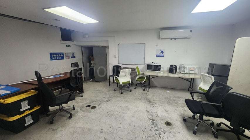 Casa comercial en alquiler en El dorado IH27-958