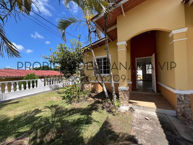 CASA AMPLIA para la VENTA en Las Villas de Arraiján, Villa La Palmeras CERCA de la estacion del METRO - Imagen 2
