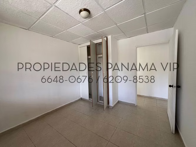 CASA AMPLIA para la VENTA en Las Villas de Arraiján, Villa La Palmeras CERCA de la estacion del METRO - Imagen 8