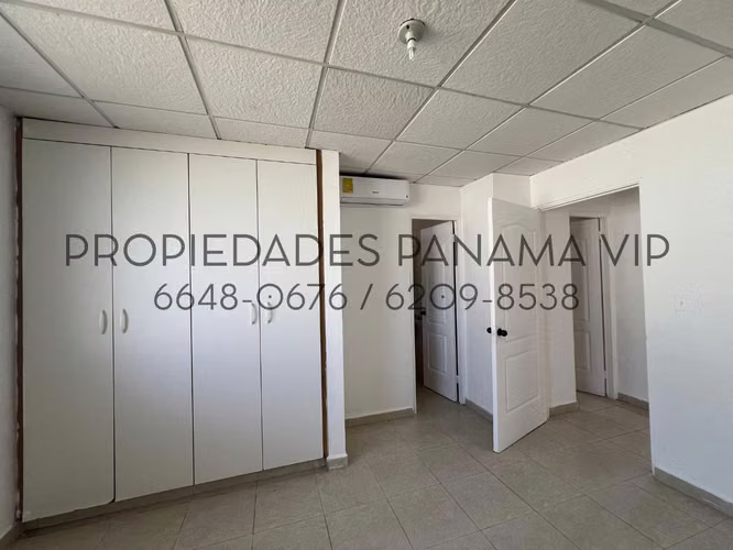 CASA AMPLIA para la VENTA en Las Villas de Arraiján, Villa La Palmeras CERCA de la estacion del METRO - Imagen 12