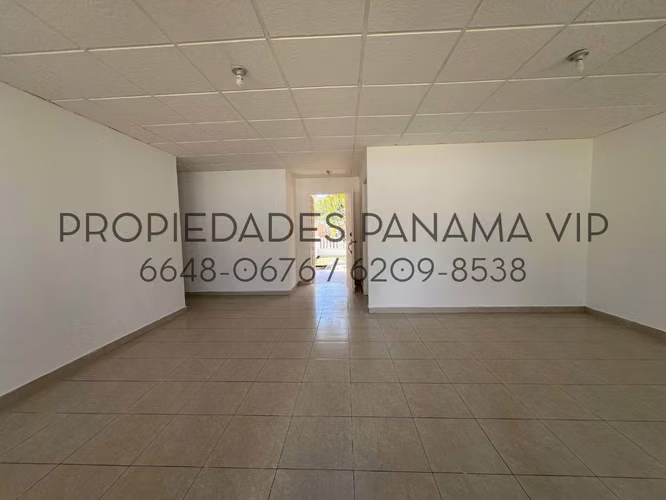 CASA AMPLIA para la VENTA en Las Villas de Arraiján, Villa La Palmeras CERCA de la estacion del METRO - Imagen 4