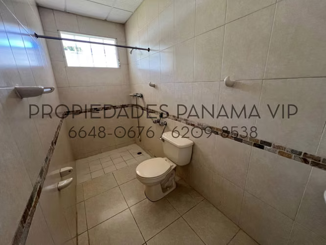 CASA AMPLIA para la VENTA en Las Villas de Arraiján, Villa La Palmeras CERCA de la estacion del METRO - Imagen 13