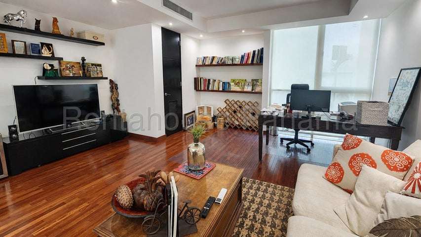 Venta casa en PH Bianco Loft, Altos del Golf IH27-960