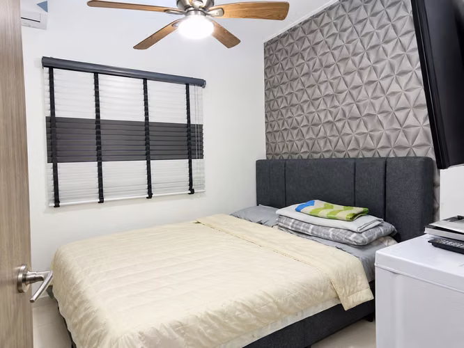 Casa en Villa de las Fuentes I con terraza y recien remodelada - Imagen 3